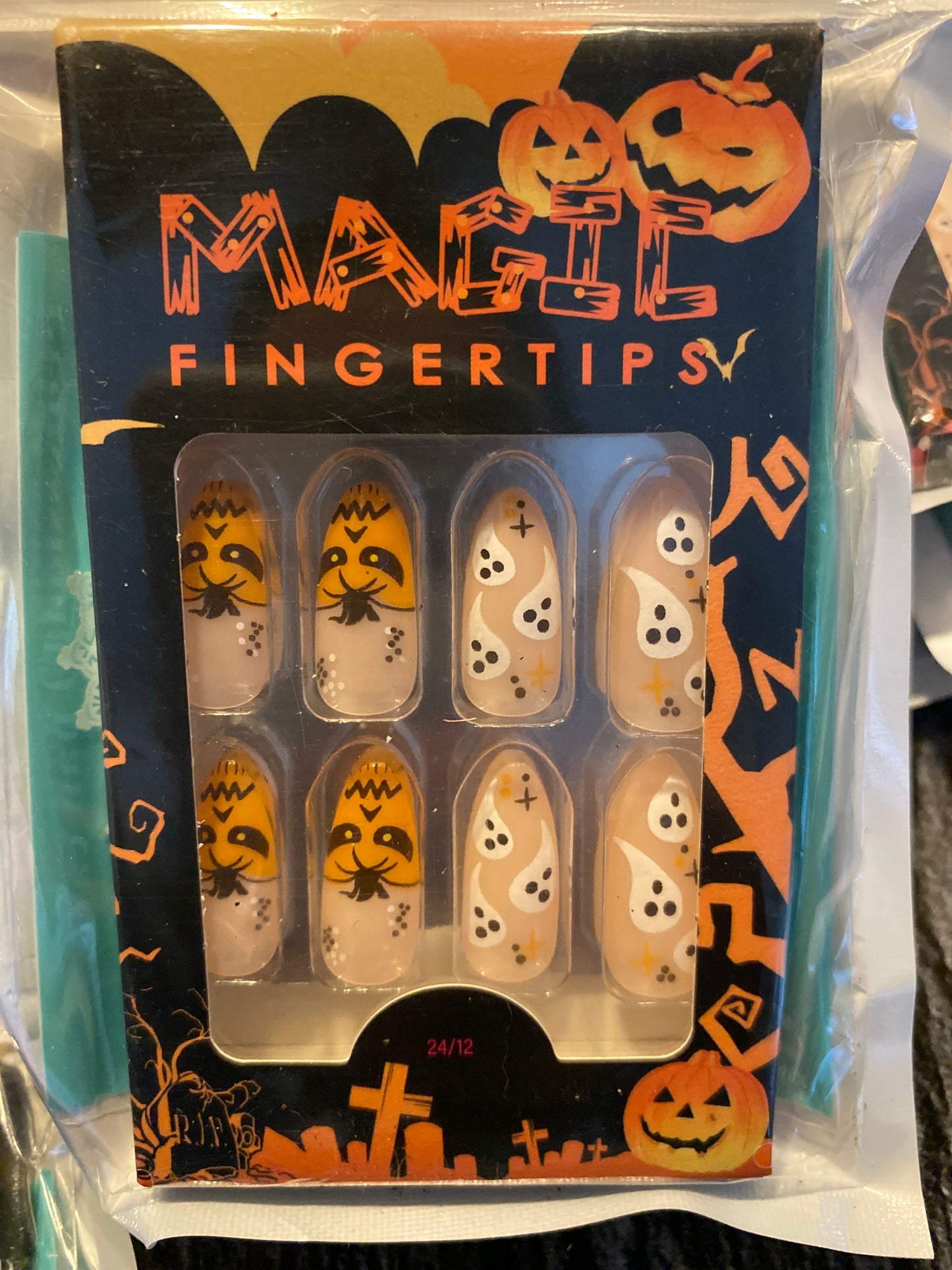 Halloween design false nails - come with the new style glue pads not superglue - 3 designs to choose from